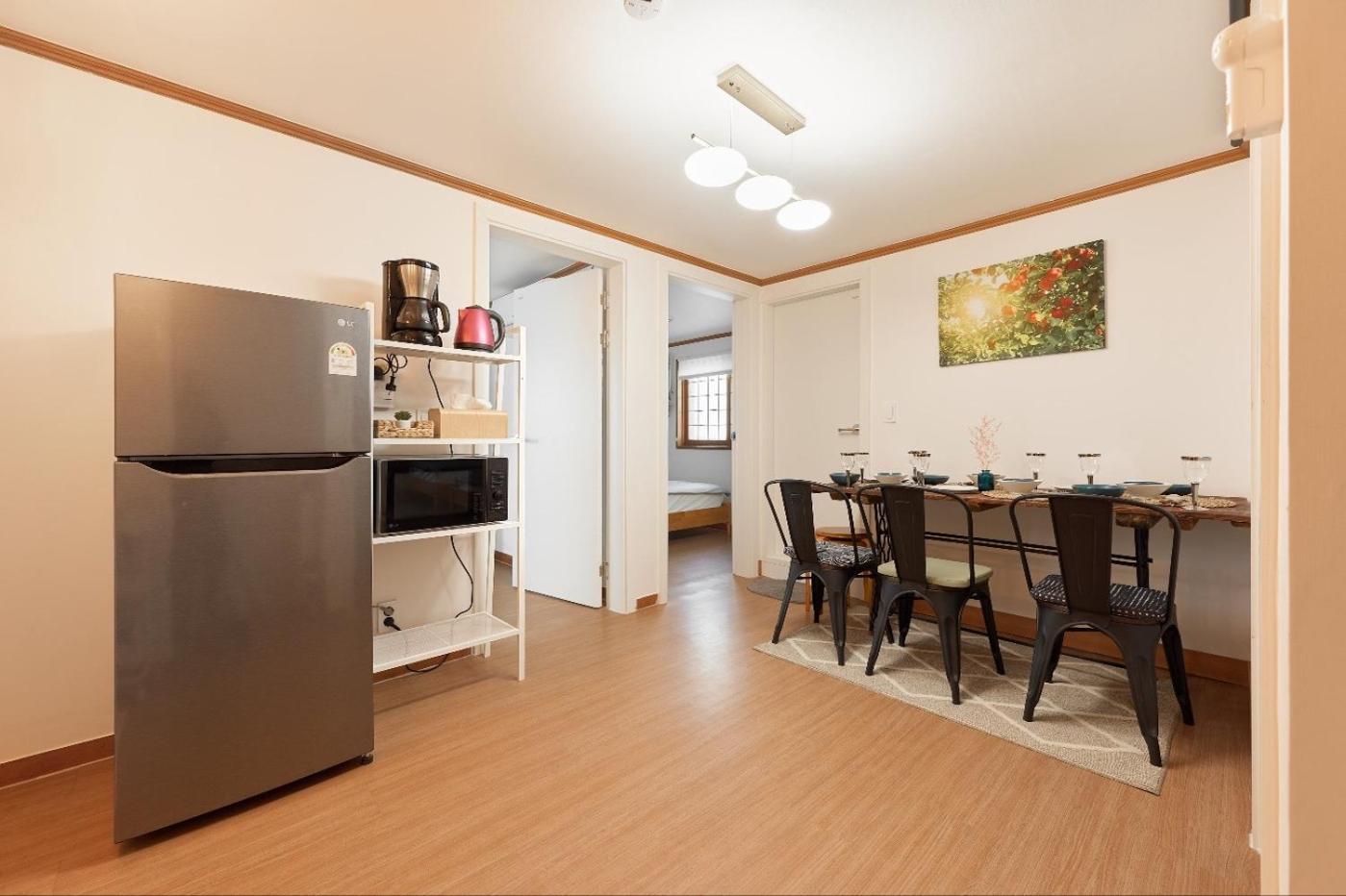Apartment On 2 *