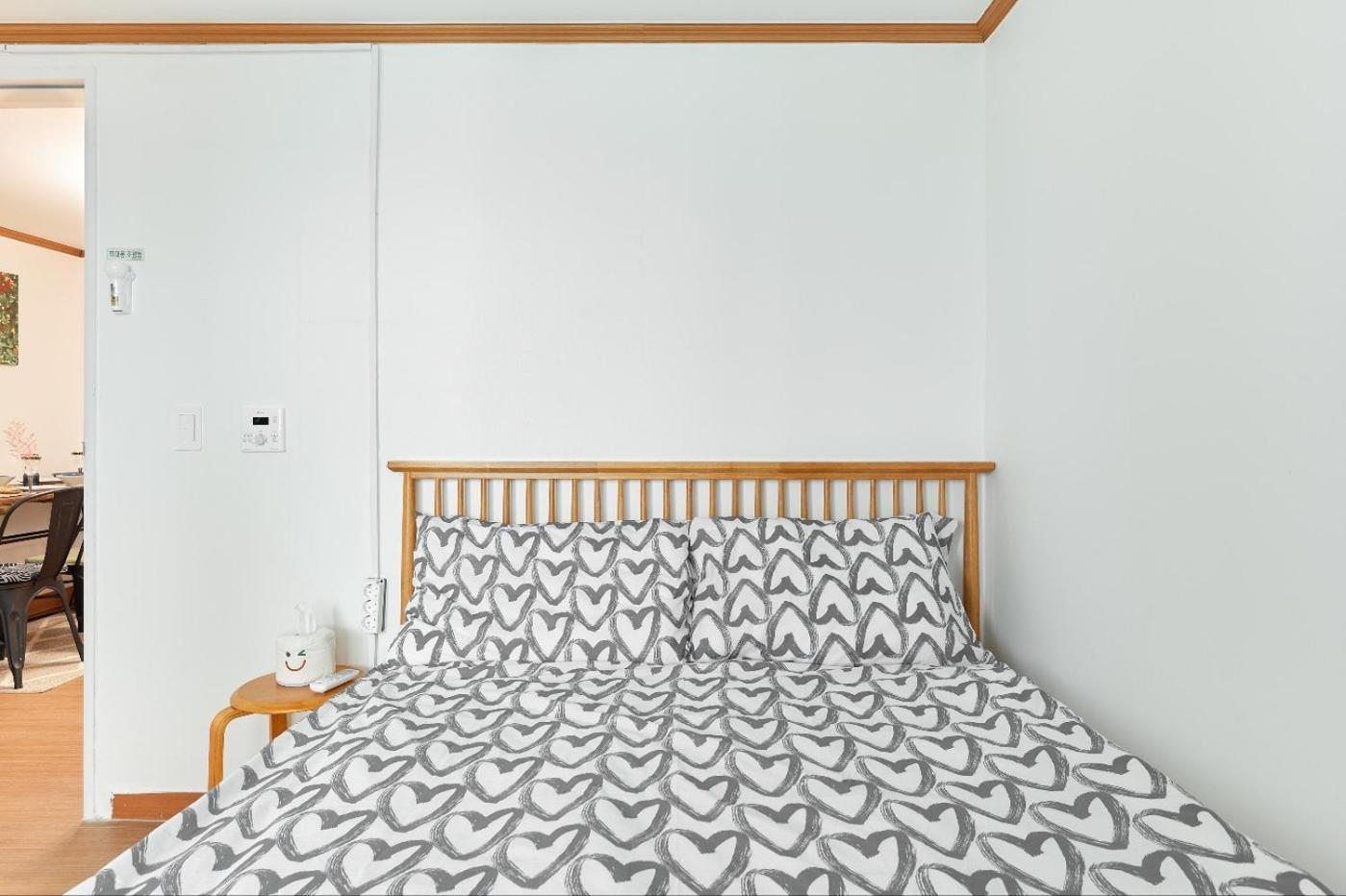Apartment On 2 Seoul