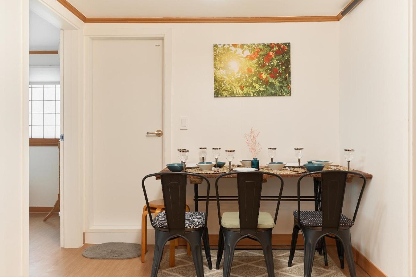 Apartment On 2 *